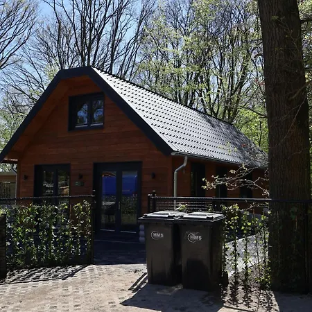 Holiday home Luxe Houten Wellness Boshuisje Met Prive Hottub - Solea Meijel