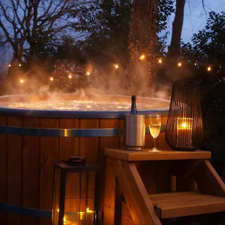 Luxe Houten Wellness Boshuisje Met Prive Hottub - Solea Holiday home Meijel