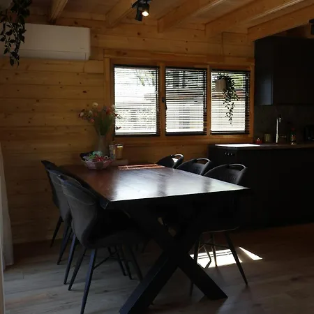 Holiday home Luxe Houten Wellness Boshuisje Met Prive Hottub - Solea