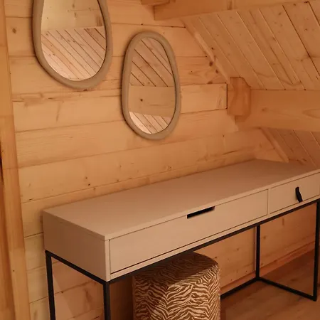 Holiday home Luxe Houten Wellness Boshuisje Met Prive Hottub - Solea Meijel
